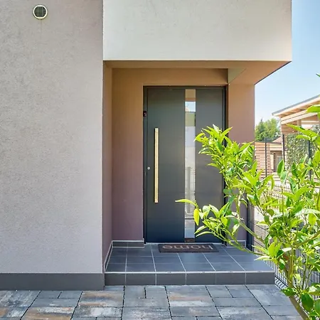 Tuta Holiday home *
