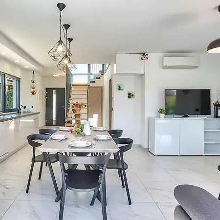 Tuta Holiday home